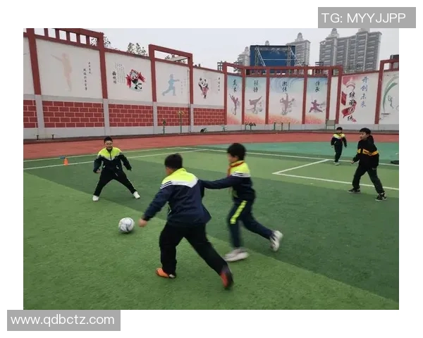 球星在家自主训练足球技巧 分享私密练习心得与成长之路