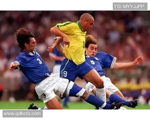 全球足球十大传奇球星盘点:足坛巨星谁才是最具影响力的球员 全球足球十大传奇球星盘点:足坛巨星谁才是最具影响力的球员