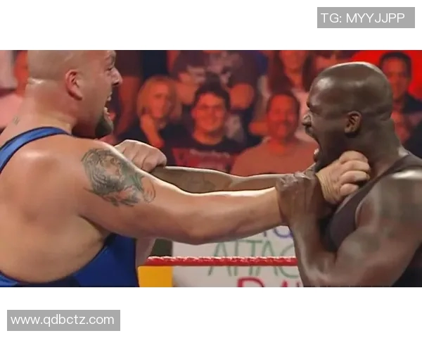 奥尼尔与足球球星同框合影展现跨界友谊与体育魅力 奥尼尔与足球球星同框合影展现跨界友谊与体育魅力