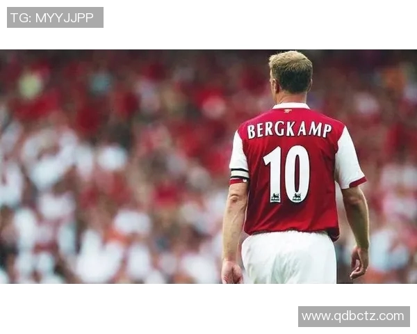 卢卡斯在绿茵场上的拼搏与荣耀展现足球巨星的非凡魅力